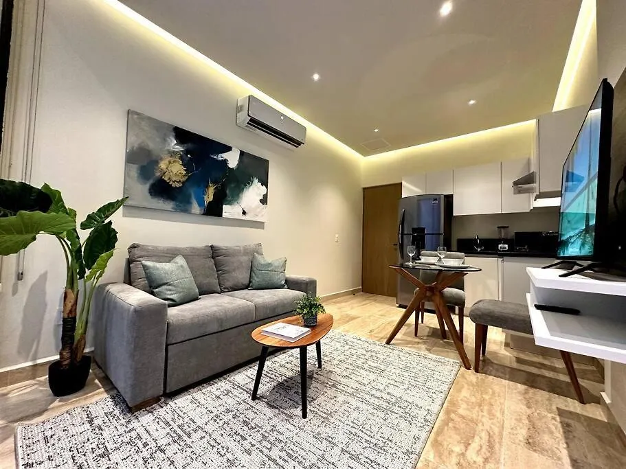 Modern Loft With Rooftop Pool & Gym By Solmar Rentals بلايا ديل كارمن 0*,  المكسيك